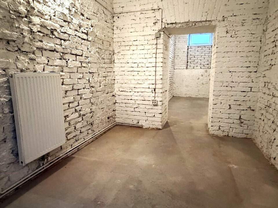 LAZARETTGASSE, AKH-Nähe, 21,57 m2 Lagerfläche im Souterrain, Steckdosen, Heizung