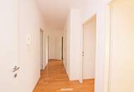 Großzügige Dachgeschosswohnung mit 3 Terrassen und Fernblick ins Grüne