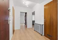 "Wohnen in Parknähe- ruhige 3 Zimmer Wohnung mit Loggia, ideal für Familien“