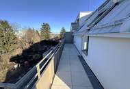 Raumwunder im Dachgeschoss – Wohnen mit drei Freiflächen