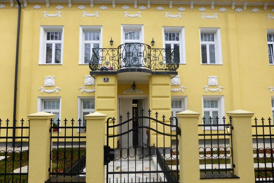"Dachgeschosswohnung mit 2 Terrassen", Wohnung-miete, 1.180,00,€, 2540 Baden