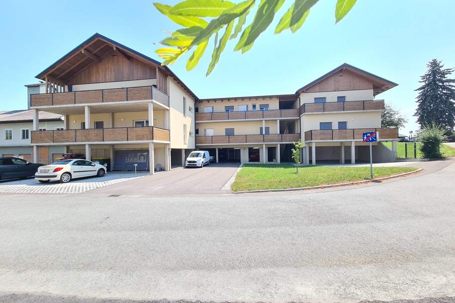 Neuwertige Zweizimmerwohnung im 1 OG mit großem Balkon in guter Lage an einer Seitengasse, Wohnung-kauf, 178.000,€, 8472 Leibnitz