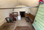 PREISREDUZIERUNG! Schrattenberg-Weinkeller mit atemberaubender Fernsicht und zusätzlichem Grundstück