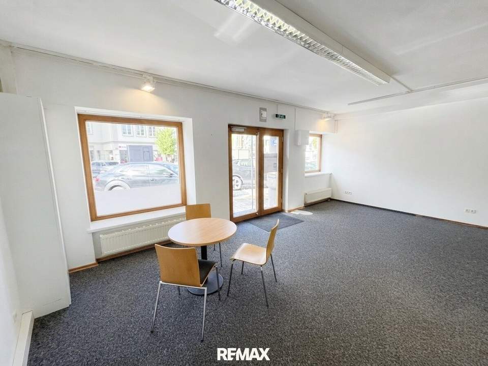 Beste Sichtbarkeit für Ihr Unternehmen – Büro direkt am Stadtplatz von Rohrbach