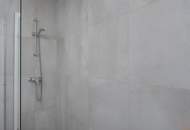 Dachgeschoßwohnung mit eingeschnittener Terrasse, vier Schlafzimmern und schönem Fernblick