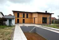 "Idyllisch &amp; grandios - Ihr modernes Luxus-Haus mit Pool!"