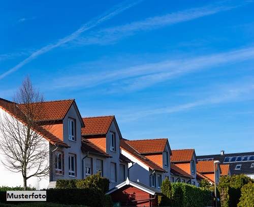Familienfreundliches Reihenhaus mit Keller, Hobbyraum und 2 Loggien