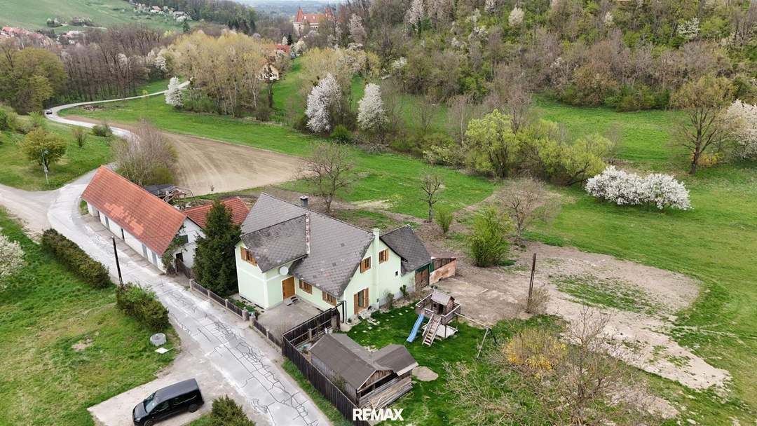 Charmante Landwirtschaft mit Wohnhaus &amp; Nebengebäuden nahe der Südsteirischen Weinstraße