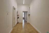 Schönes Altbau-Büro in exklusiver Lage