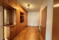 Teilmöblierte Dachgeschosswohnung mit Küche, 2 Zimmer Nähe U3 Ottakring