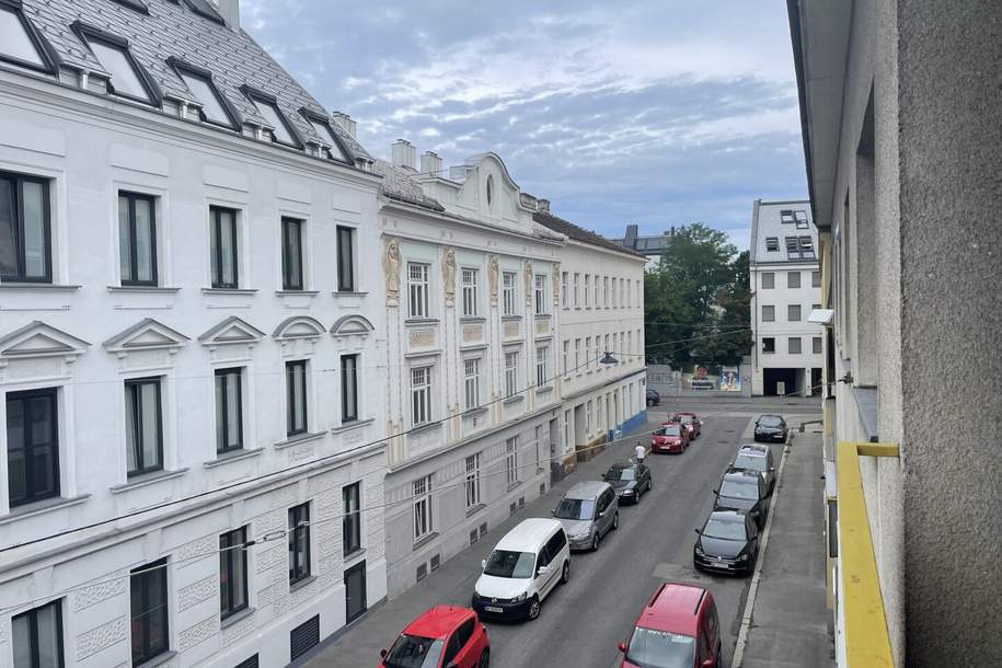 Sanierungsbedürftige 2-Zimmerwohnung beim SMZ Ost mit Loggia, Wohnung-kauf, 199.000,€, 1220 Wien 22., Donaustadt