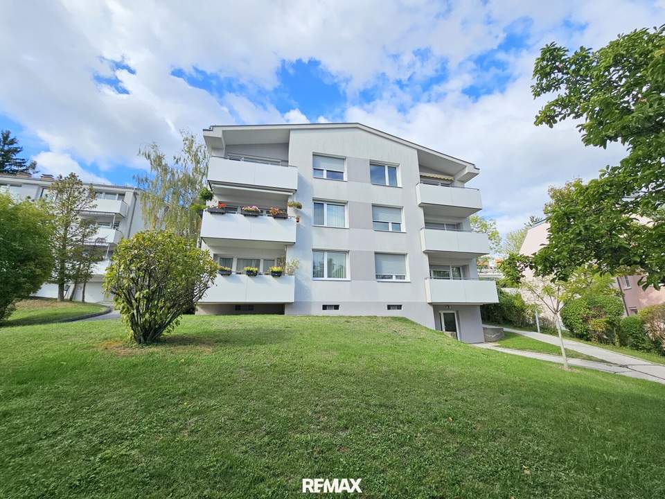 SÜD-BALKON MIT ca.7,10m² - 4 ZIMMER - OBER ST. VEIT - HELL - GRÜN - RUHIG