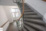 *** Nähe Stadtzentrum Wiener Neustadt: attraktive Zinshaus-Liegenschaft mit Büro- und Wohnnutzung & Gargenplätzen ***