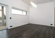 Baumeisterhaus in ökologischer Bauweise, Naturgarten, Photovoltaik