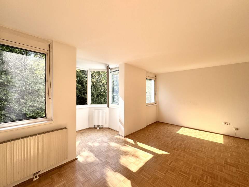 Traumblick in Gartenlandschaft! Südseitiger 2-Zimmer-Neubau mit charmantem Erker! Garagenoption!