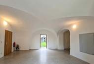 Geschichtsträchtige Schlossanlage mit historischer, beeindruckender Substanz