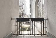 Altbaujuwel! Wunderschöne 4-Zimmer Wohnung mit Loggia, Balkon + 2 Bädern!