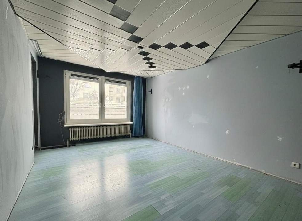 Drei Zimmer, ein Balkon und Platz für Neues