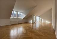 Helle Dachgeschoss-Wohnung im Botschaftsviertel // Bright top floor apartment in embassy quarter