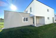 Wunderschöne Doppelhaushälfte // Zweitbezug | Eigengarten | 2 PKW Stellplätze | Luft-Wärmepumpe | Erlenweg - Haus 2B | ab 1. April 2026