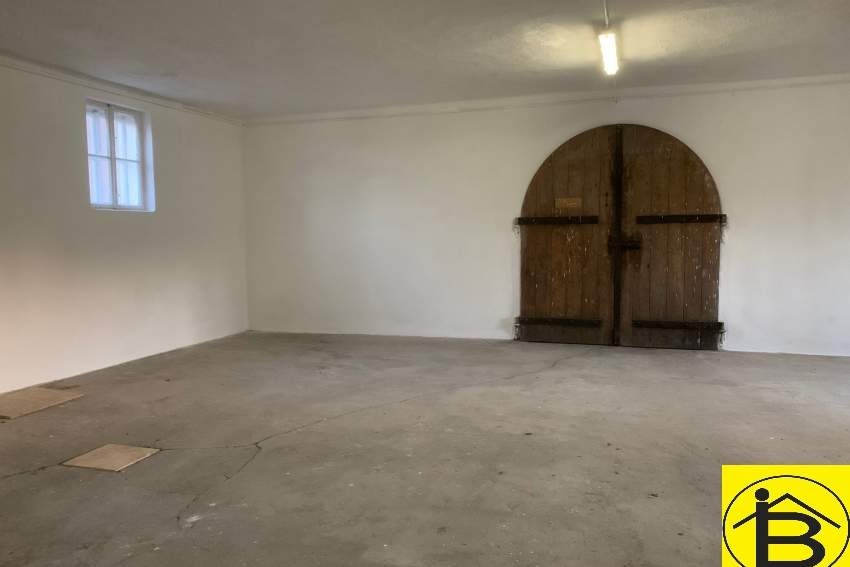 15204 - 176 m² Halle - zentraler Lage in Langenlois, Gewerbeobjekt-miete, 866,88,€, 3550 Krems(Land)