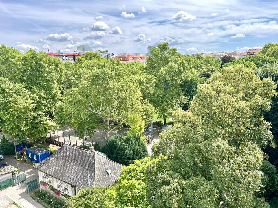 Luxus-Dachgeschoss-Wohnung mit Panoramablick in exklusiver Lage