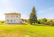 Exklusives Pferdeanwesen nahe Wien – Villa, Reitviereck mit Flutlichtanlage, eingezäunte Koppeln, zweites Wohnhaus und über 25.000 m² Eigengrund
