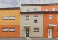 Modernes Reihenhaus mit kleinem Garten, 2 Garagenplätzen und übernehmbarer Wohnbauförderung