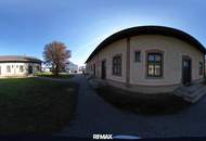 Geräumige Bürofläche mit zwei Eingängen in denkmalgeschütztem Gebäude und frequentierter Lage!