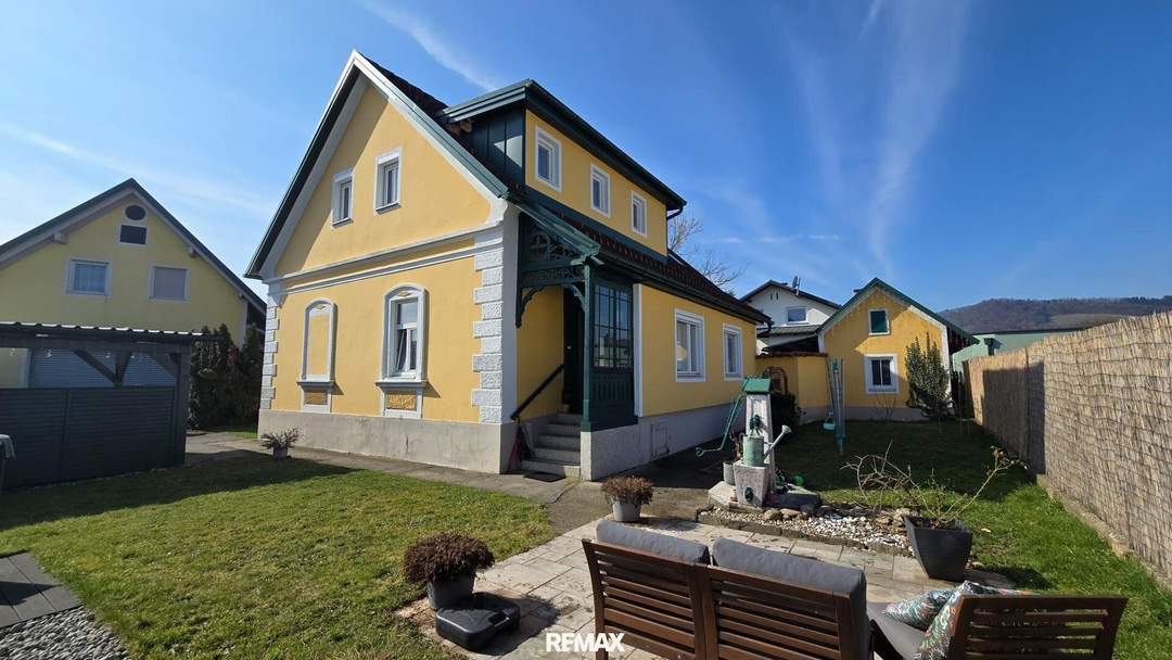 Charmantes Häuschen mit Geschichte, Garten und Carport in zentraler Lage von Kaindorf