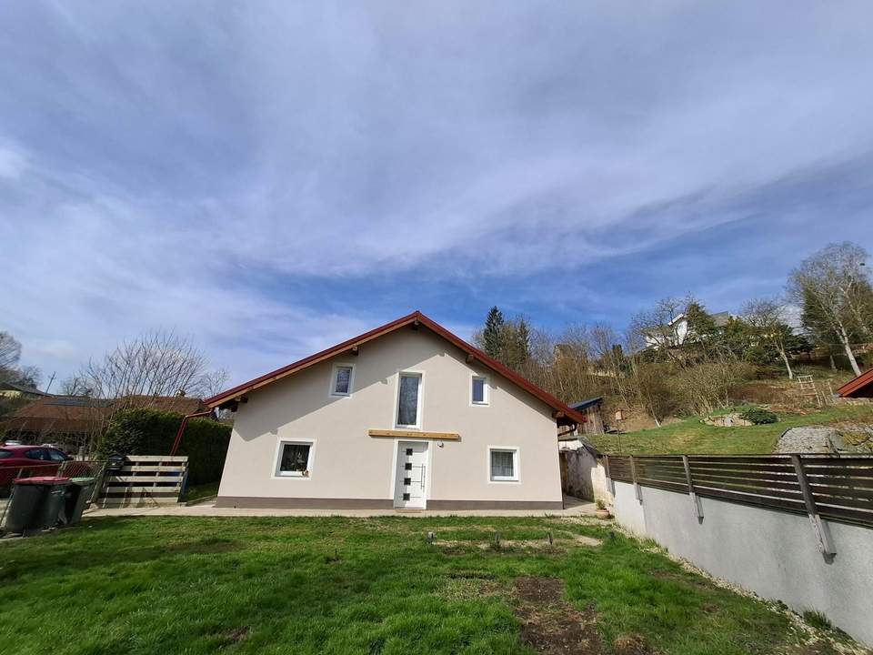 Einfamilienhaus mit großzügigem Grundstück