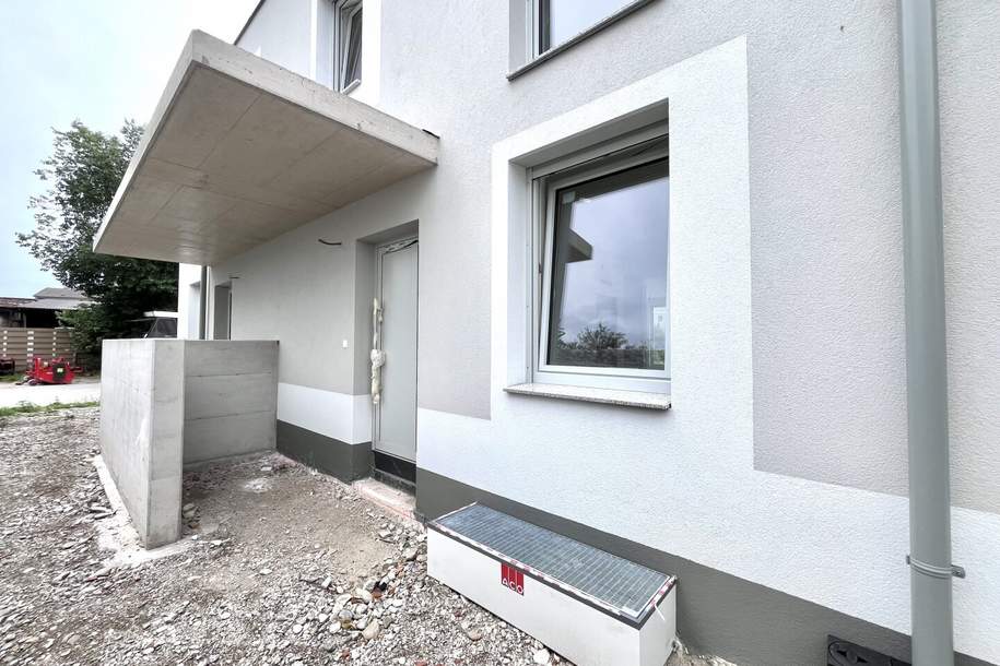 MIETKAUF - Erstbezug - Reiheneckhaus mit Keller und zwei Parkplätzen!, Haus-miete, 1.673,67,€, 2523 Baden