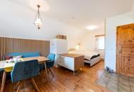 LANDHAUSVILLA mit HOF-ENSEMBLE, GÄSTEWOHNUNGEN UND ENTWICKLUNGSPOTENTIAL