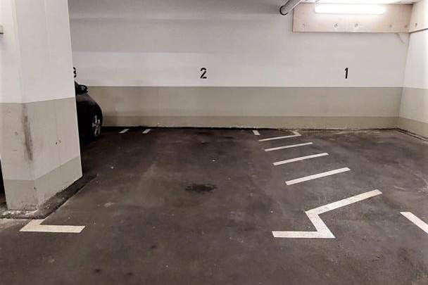 Tiefgaragenstellplatz Nähe Kagraner Platz – Sicher & Bequem Parken!, Kleinobjekte-miete, 120,00,€, 1220 Wien 22., Donaustadt