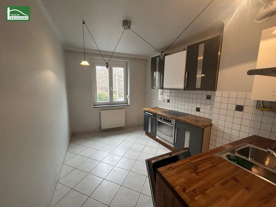 4 Zimmer - perfekte Raumaufteilung! Gutes Preis-Leistungs-Verhältnis in direkter U Bahn Nähe! Neubau-Wohnung - gebraucht - U Bahn nur 350m entfernt! Für Eigennutzer und Anleger!