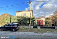 Großes, gut teilbares Baugrundstück mit Abbruchgebäude!