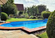 Großzügiges 7-Zimmer-Einfamilienhaus mit Pool und großem Garten
