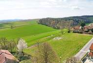 Wohnen direkt am Golfplatz! Ebenes Baugrundstück mit Traumblick