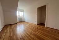 HELLE und RUHIGE Wohnung - ZWEI Zimmer im DG