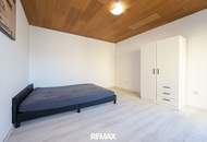 Gepflegtes Einfamilienhaus mit 2 Wohneinheiten, Garten/Terrasse &amp; 3 Garagen in sonnige Ruhelage!