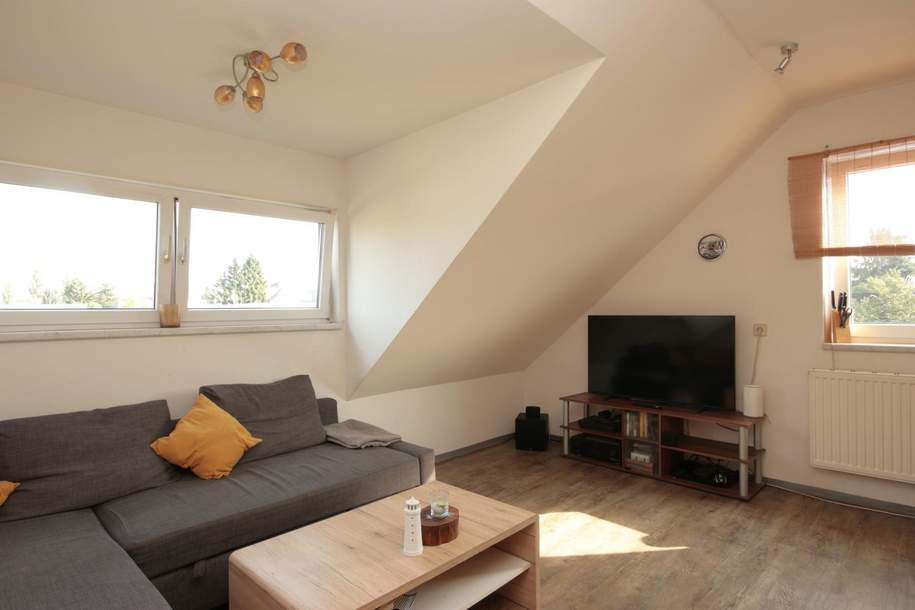 2-Zimmer-Dachgeschosswohnung mit Parkplatz und Klimaanlage!, Wohnung-kauf, 99.000,€, 8041 Graz(Stadt)