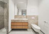 Großzügige Altbau-Residenz mit Balkon, Loggia &amp; drei En-Suite-Bädern