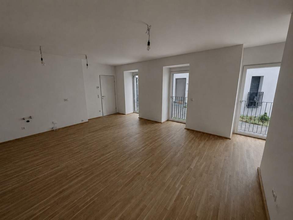 ERSTBEZUG! Schöne 2-Zimmer Wohnung im EG - INNENHOF. - 56m² mit Fußbodenheizung/-kühlung und U-Bahn Nähe in 1180 Wien!