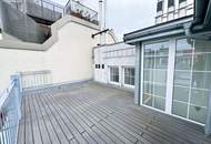 106 m2 große Drei-Zimmer Wohnung mit 25 m2 großer Dachterrasse! Separat begehbar, Neustiftgasse/ Sankt-Ulrich-Platz!