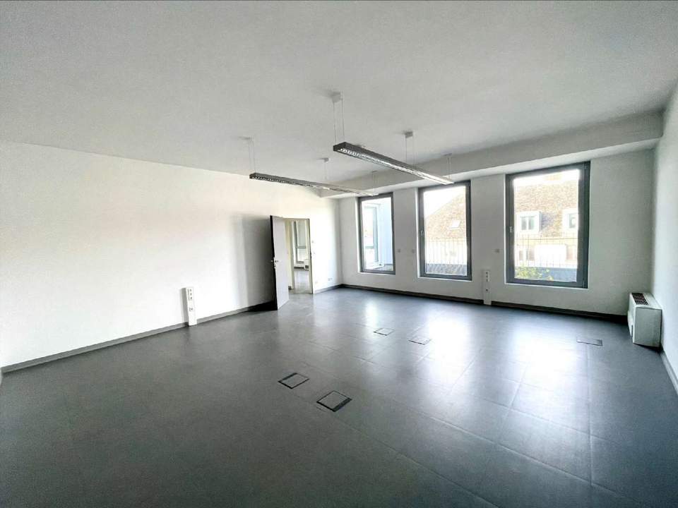 Barrierefreies, modern ausgestattetes Büro direkt bei der U1 Station Reumannplatz zu mieten