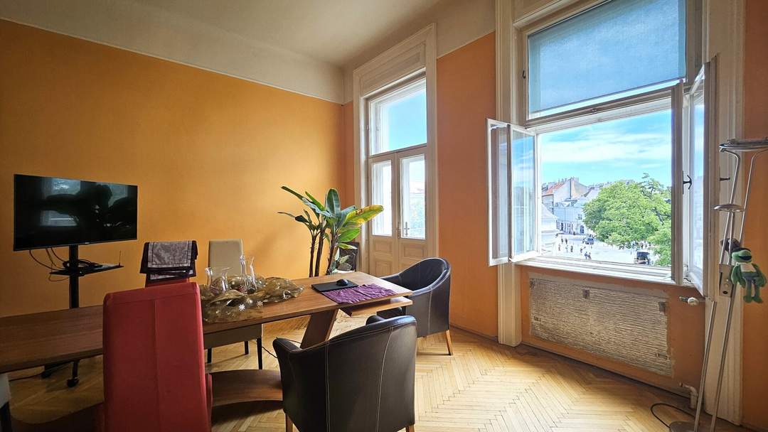 Wohnen am Josefsplatz - große Wohnung, tolle Lage !
