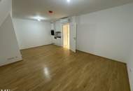 Neuwertige Dachgeschoßwohnung mit Klima und Balkon