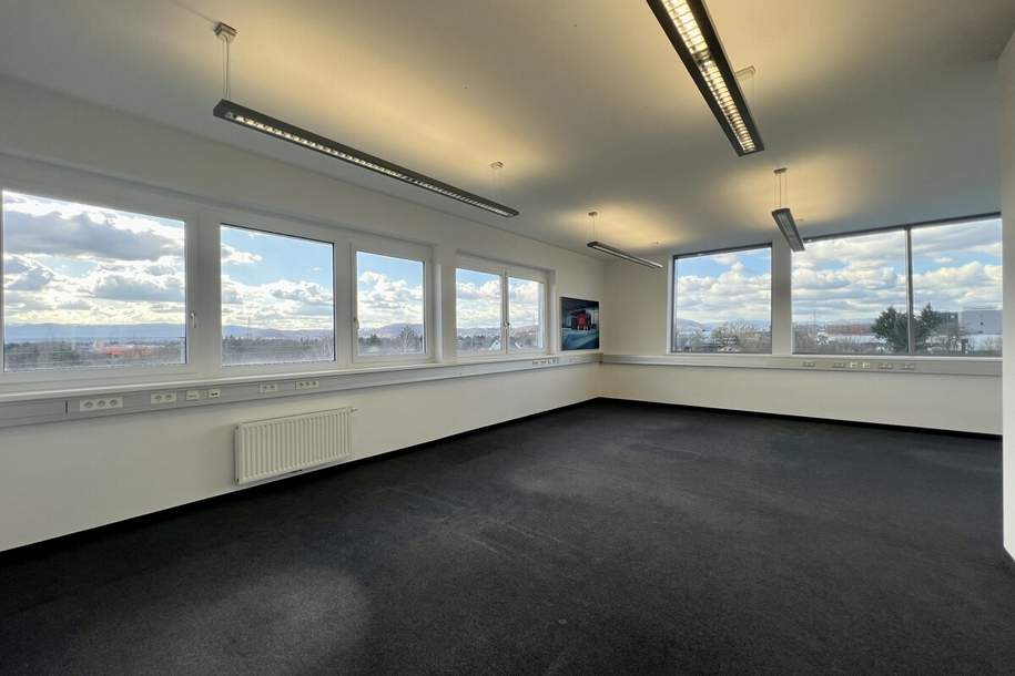 Helles Büro mit ausgezeichneter Anbindung - Ihr neuer Standort im Grazer Süden!, Gewerbeobjekt-miete, 3.922,45,€, 8042 Graz(Stadt)