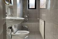 ++ PERFEKTE WG-WOHNUNG ++ 3-Zimmer mit Extraküche und 2 Balkonen nahe Murradweg