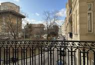 Altbaujuwel! Wunderschöne 4-Zimmer Wohnung mit Loggia, Balkon + 2 Bädern!